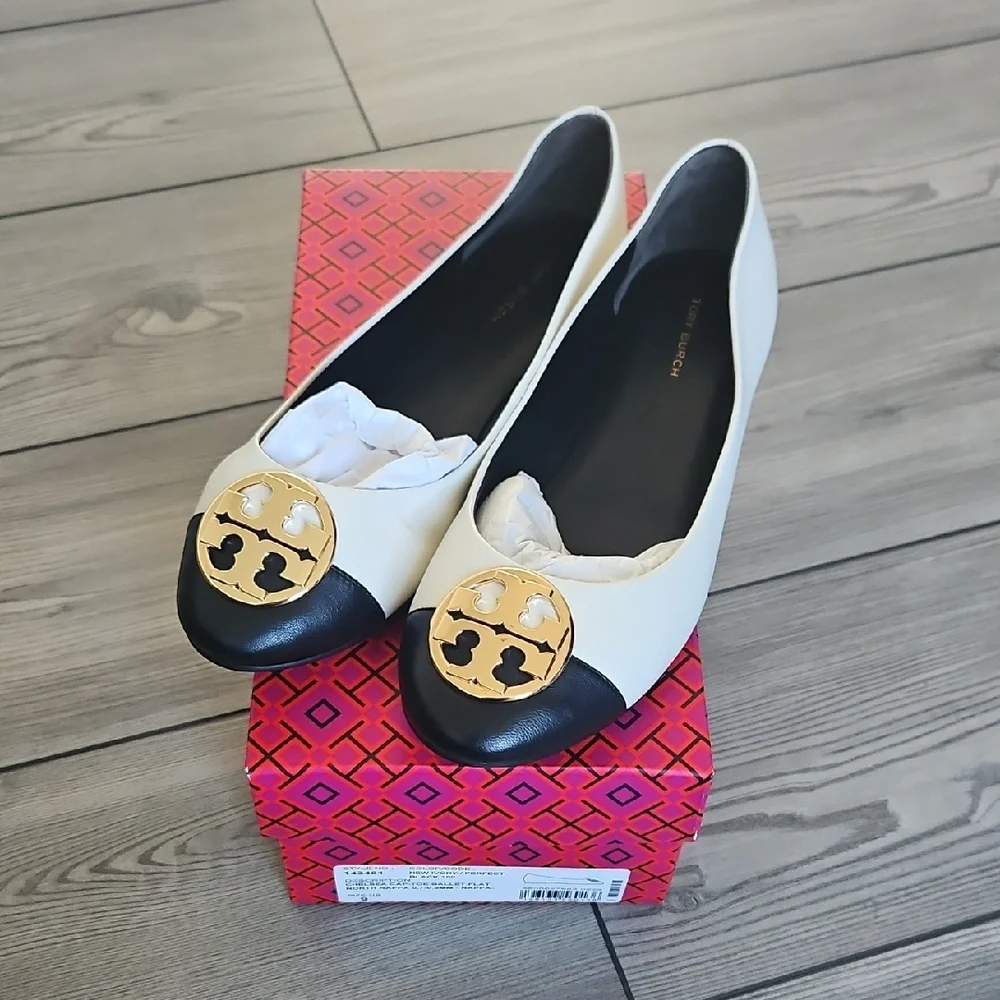 🎉HP🎉Tory Burch Chelsea cap toe ballet flat - Picture 1 of 6